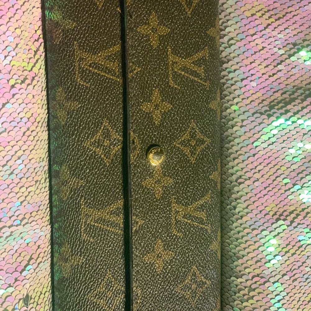 Louis Vuitton wallet in perfect condition